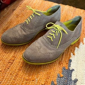 Cole Haan Alisa Oxford size 9.5. Nude suede body with a yellow sole and laces.